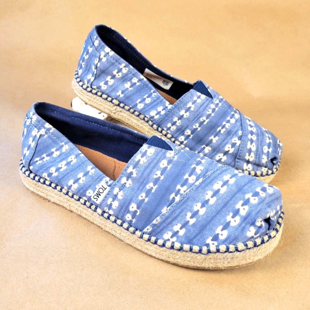 Toms Culver Navy Denim Color Size Youth 4.5